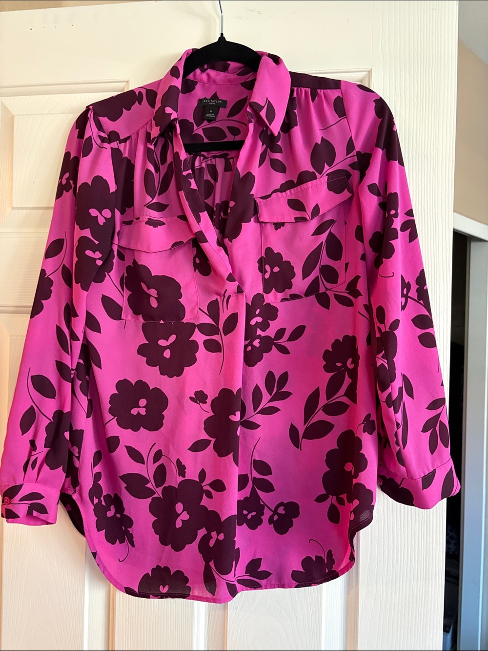 Ann Taylor Fuchsia Floral Camp Blouse